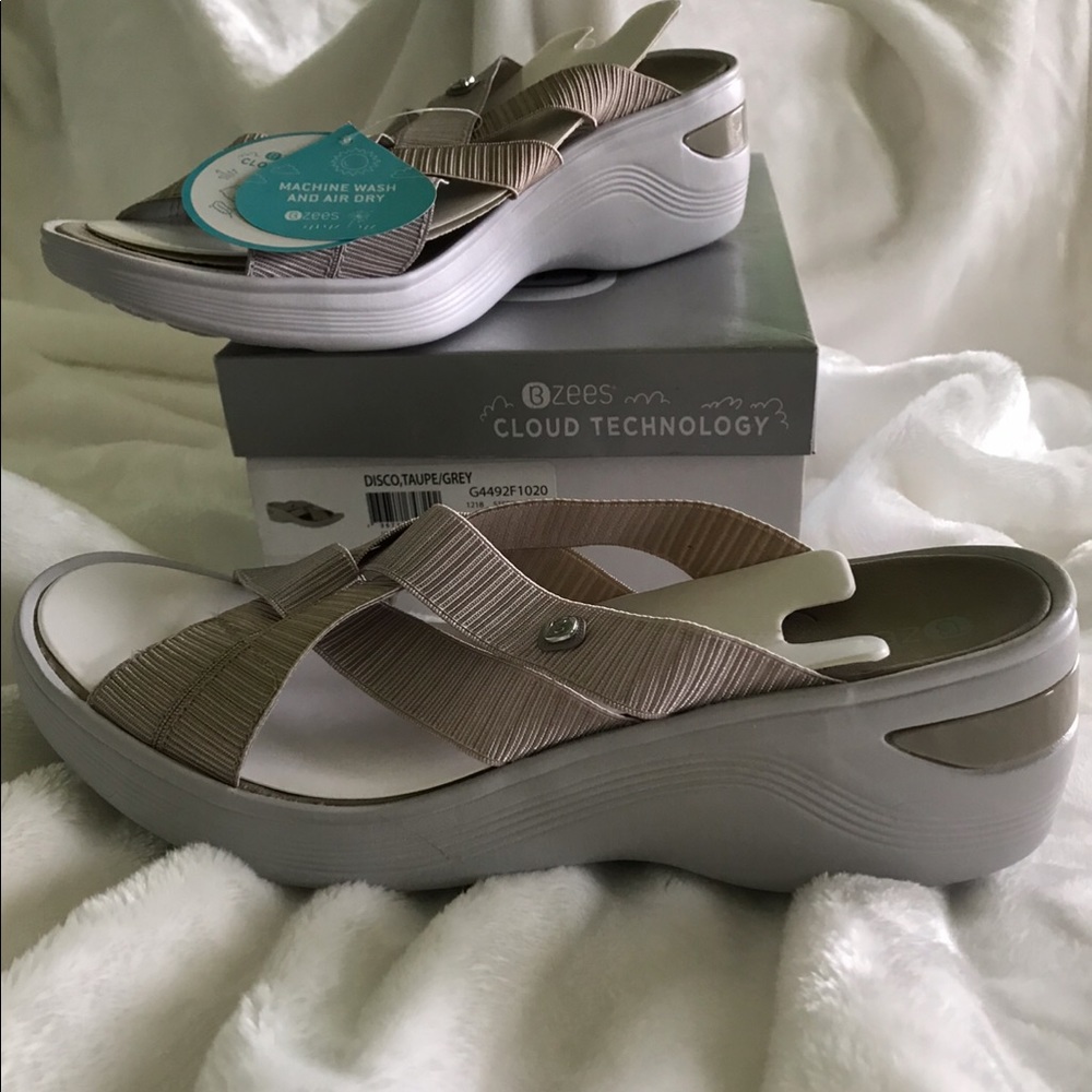 Bzees!! Adorable summer sandals.